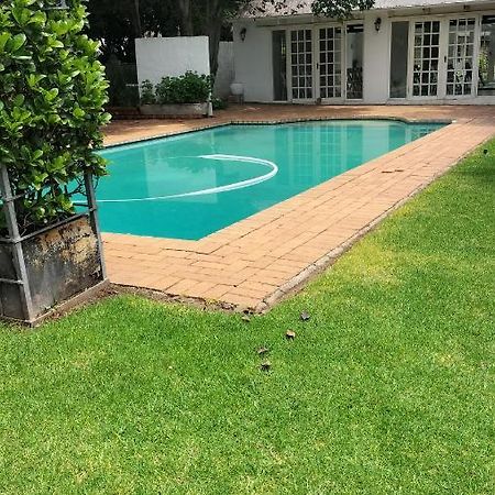 The Hertford Country Hotel Johannesburg Eksteriør billede