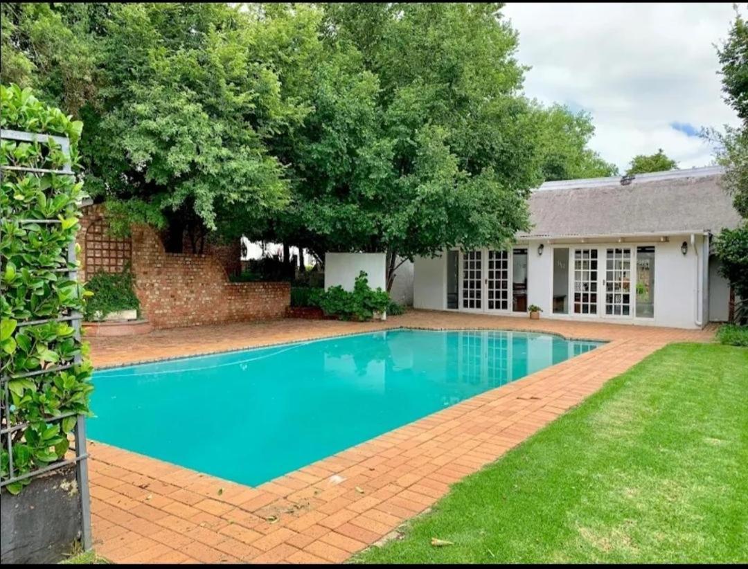 The Hertford Country Hotel Johannesburg Eksteriør billede